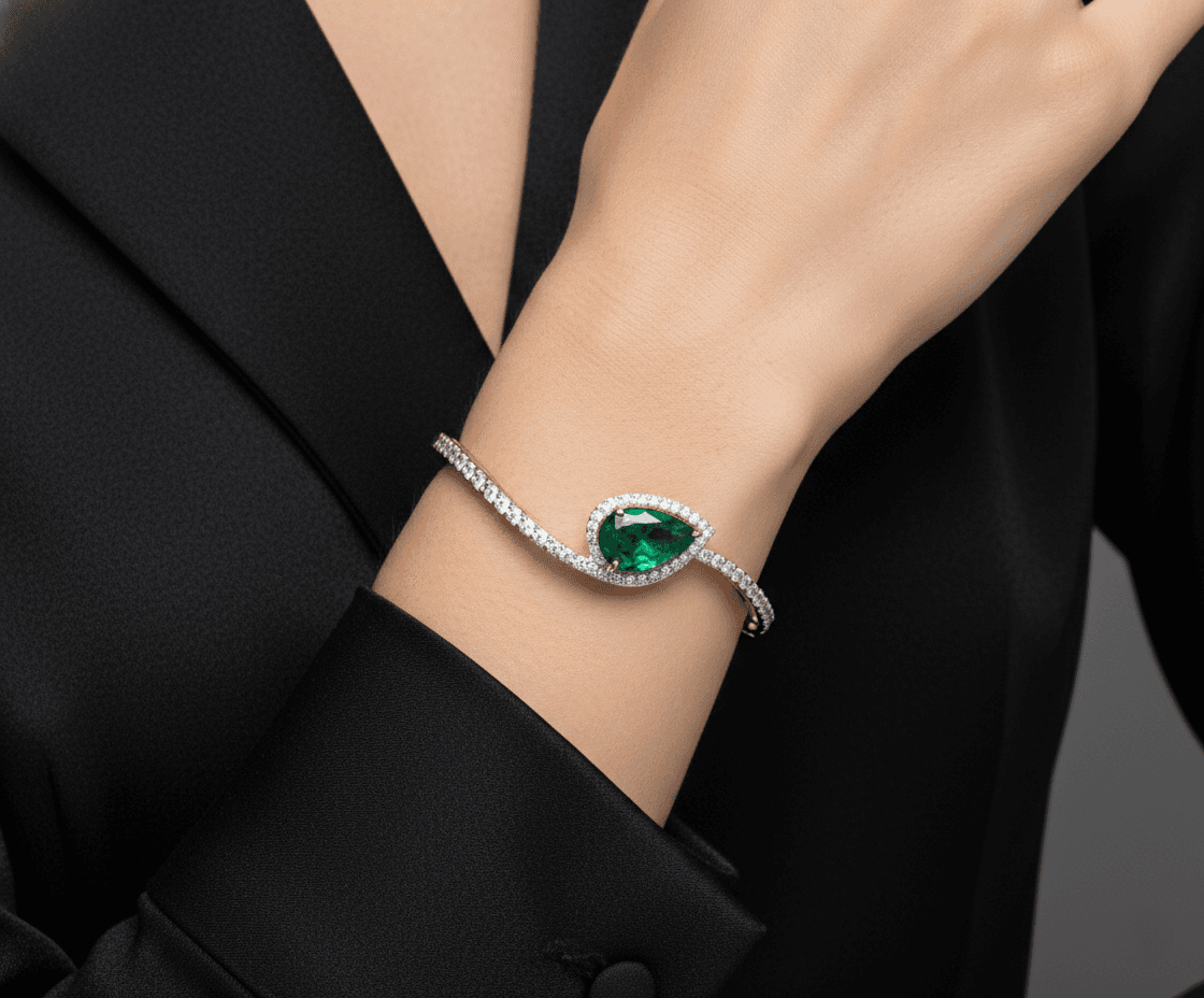 Gold D Bracelet